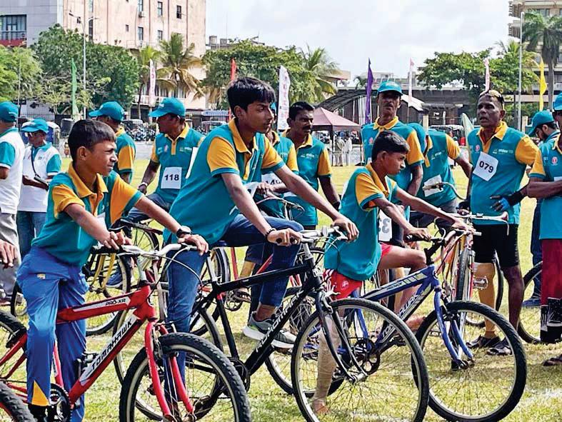எய்ட்எக்ஸின் 33ஆவது விளையாட்டு விழாவில் 70 போட்டி நிகழ்வுகளில் 350 போட்டியாளர்கள் பங்கேற்பு