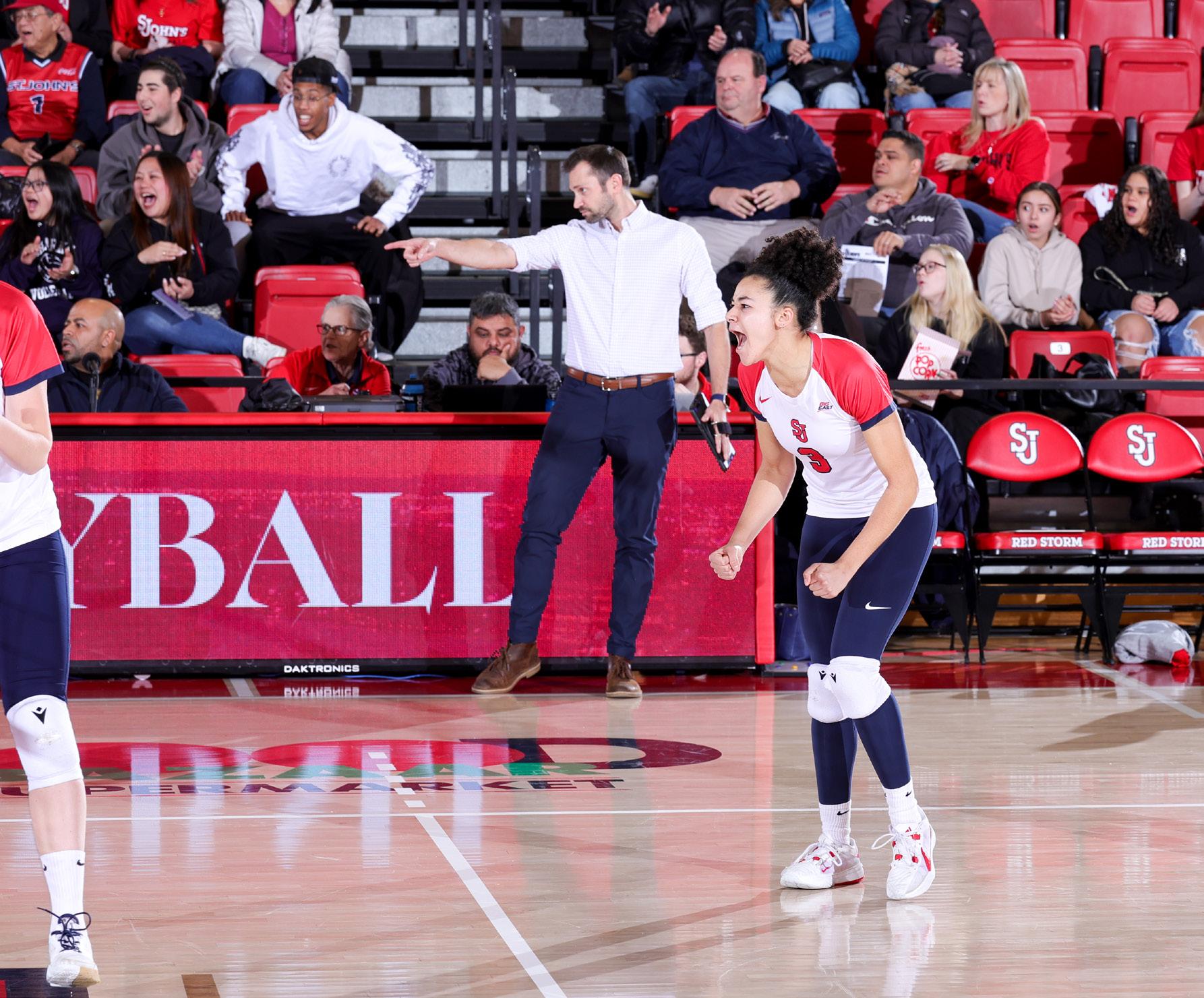 Erin Jones takes on leadership role as St. John's volleyball begins new season