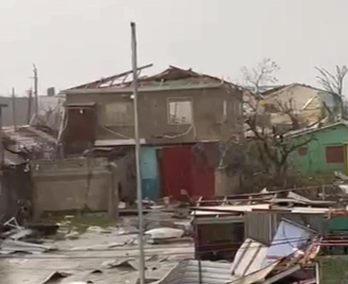 Hurricane Melissa strikes Jamaica leaving most of the island without power, unknown death toll