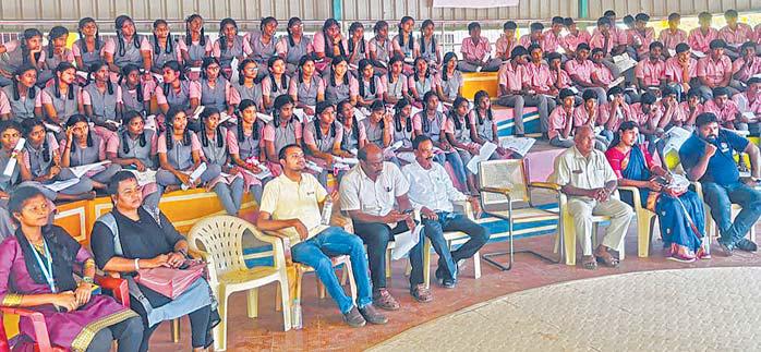 ஆதிதிராவிடர், பழங்குடியினர் நலத்துறை சார்பில் உயர் கல்வி வழிகாட்டி நிகழ்வு