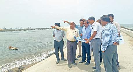 ரூ.28 கோடி செலவில் நடைபெறும் கொசஸ்தலை ஆறு சீரமைப்பு பணியை நீர்வளத்துறை செயலர் நேரில் ஆய்வு