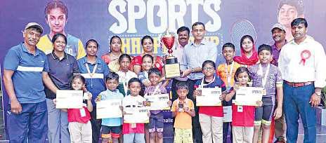 திருவேற்காடு சுதர்சனம் வித்யாஷ்ரம் பள்ளியில் விளையாட்டு போட்டிகளில் வெற்றி பெற்றவர்களுக்கு பரிசு