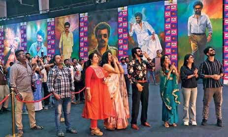 நடிகர் ரஜினிகாந்தின் 50 ஆண்டுகால சினிமா சாதனை சுவரோவிய கண்காட்சி