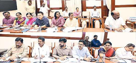 நலம் காக்கும் ஸ்டாலின் திட்ட செயல்பாடு குறித்து முதல்வர் தலைமையில் ஆலோசனை கூட்டம்