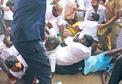 முதல்வர் வேட்பாளர் எடப்பாடி தான்... முதல் பக்க தொடர்ச்சி
