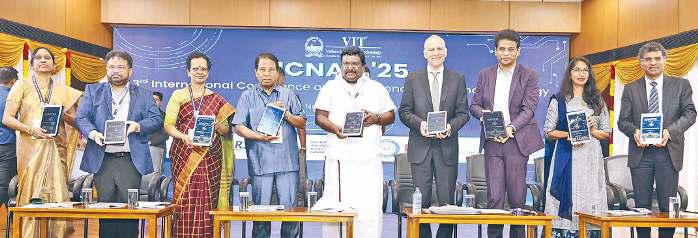 அறிவியல் கண்டுபிடிப்புகளை சமூக தேவைகளுடன் இணைக்க வேண்டும்