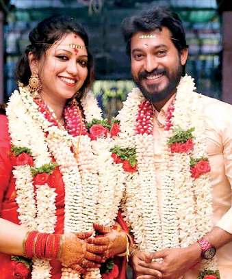 எனது வயிற்றில் வளரும் குழந்தைக்கு அவர்தான் ‘அப்பா’ என்னை திருமணம் செய்து மாண்புமிகு ரங்கராஜ் ஏமாற்றிவிட்டார்