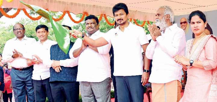 ரூ.38 கோடி மதிப்பிலான 61 அதிநவீன புதிய பஸ்கள் இயக்கம்