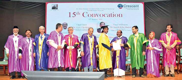 பி.எஸ்.அப்துர் ரஹ்மான் கிரசன்ட் கல்லூரி 15வது பட்டமளிப்பு விழா
