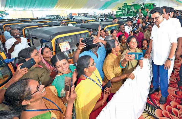 தமிழ்நாட்டில் 34 லட்சம் பேருக்கு... முதல் பக்க தொடர்ச்சி