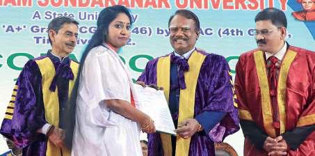 ஆளுநரிடம் பெற மறுத்த மாணவி பட்டத்தை ரத்து செய்ய முடியாது