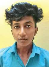 கொலை முயற்சியில் ஈடுபட்ட நபர் நெல்லை ரயில் நிலையம் முன்பு தொழிலாளி வெட்டிக்கொலை