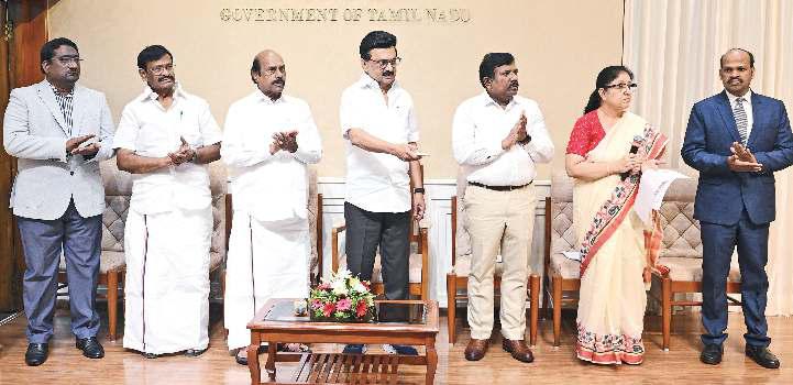 8 இலங்கை தமிழர் மறுவாழ்வு முகாமில் ரூ.45 கோடியில் 772 புதிய வீடுகள்