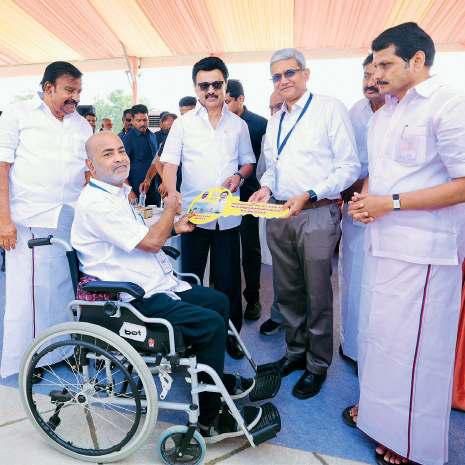 இந்தியாவிலேயே முதன்முறையாக மாற்றுத்திறனாளிகளுக்கு குடியிருப்புகள்