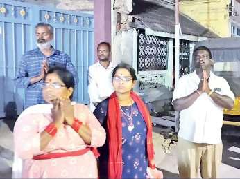 மத நல்லிணக்கத்தின் அடையாளம் திருப்பரங்குன்றம் தர்கா கொடிக்கு இந்துக்கள் வரவேற்பு