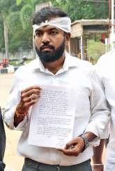 காங்கிரசில் கோஷ்டி மோதல் திருச்சி நிர்வாகிக்கு வெட்டு