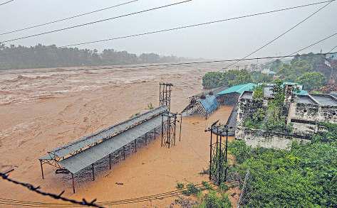 ஜம்முவில் வைஷ்ணவி தேவி கோயில் பாதையில் நிலச்சரிவு மேக வெடிப்புக்கு 19 பேர் பலி