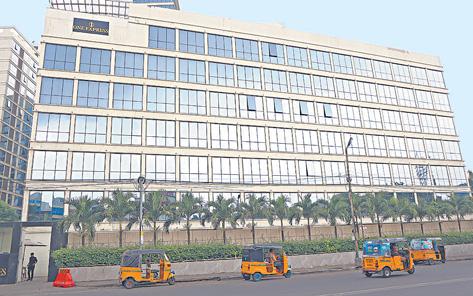 அதிகாரிகள், நண்பர்கள், கான்ட்ராக்டர் வீடுகளில் அமலாக்கத்துறை சோதனை