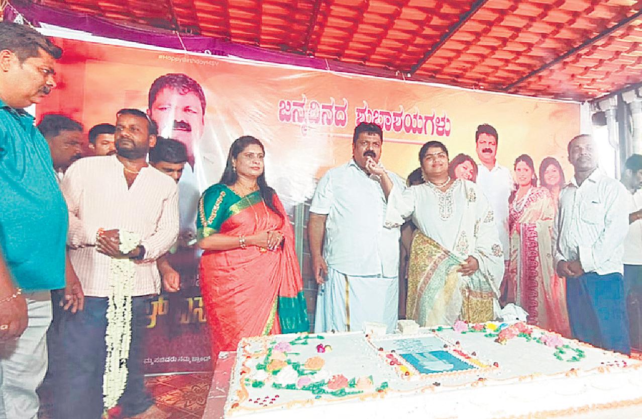 தொகுதியில் உள்ள எந்த ஏழையும் பசியால் பாதிக்கப்படக்கூடாது