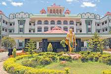 முதலமைச்சர் கோப்பை போட்டியில் குண்டு, ஈட்டி, வட்டு எறிதலை சேர்க்க கோரிய மனு தள்ளுபடி