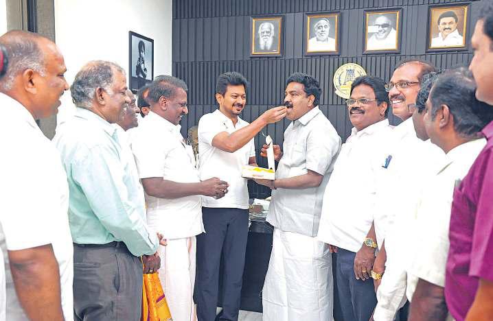 அரசு அலுவலர், ஆசிரியர்களின் நலன் காப்பதில் திமுக அரசு என்றைக்கும் உறுதியுடன் செயல்படும்