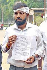 காங்கிரசில் கோஷ்டி மோதல் திருச்சி நிர்வாகிக்கு வெட்டு