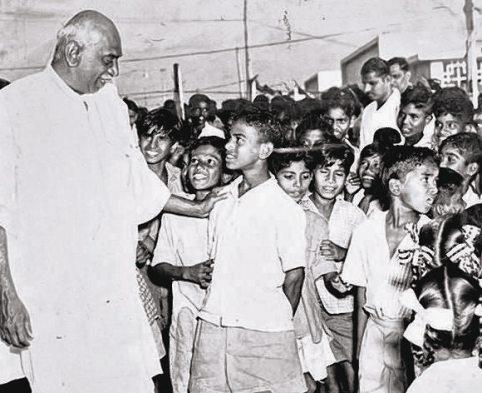 காமராசர் பிறந்தநாள்: தமிழில் பதிவிட்ட மோடி