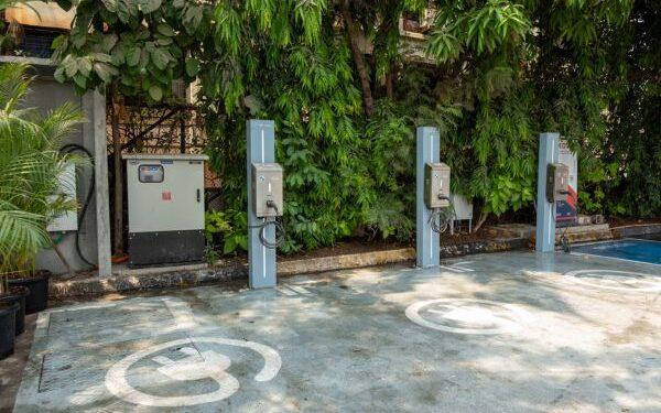 Statiq and The Club Mumbai Launch Premium EV Charging Hub to Promote Sustainable Mobility