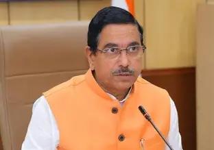 India Aims for 500 GW Renewable Energy Capacity by 2030, Says Union Minister Joshi