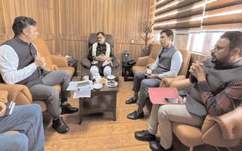 Javed Rana reviews functioning of Gujjar & Bakerwal hostels in Kashmir