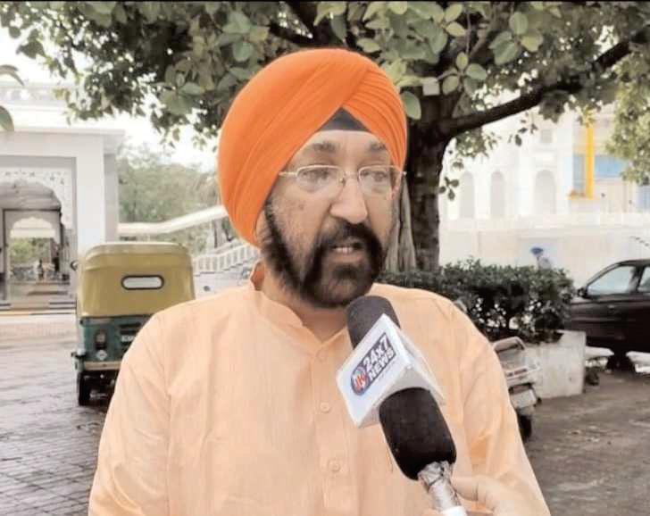 Duggal reached Gurudwara to pray for Indian Army