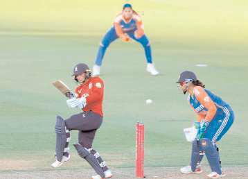 England edge India by five runs in thriller to keep women's T20I series alive