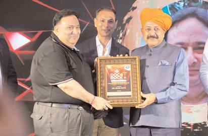 SKJAVS Trustee Dr. Nigam Gupta Conferred with "Doc You Rock" Award