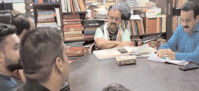 Vikram Randhawa listens to public grievances at BJP headquarters