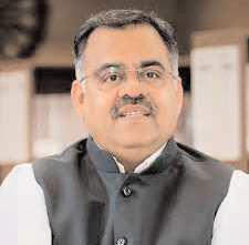 Umar Abdullah is Glorifying Rioters, Insulting Kashmiri Pandits, and Lying About History: Tarun Chugh