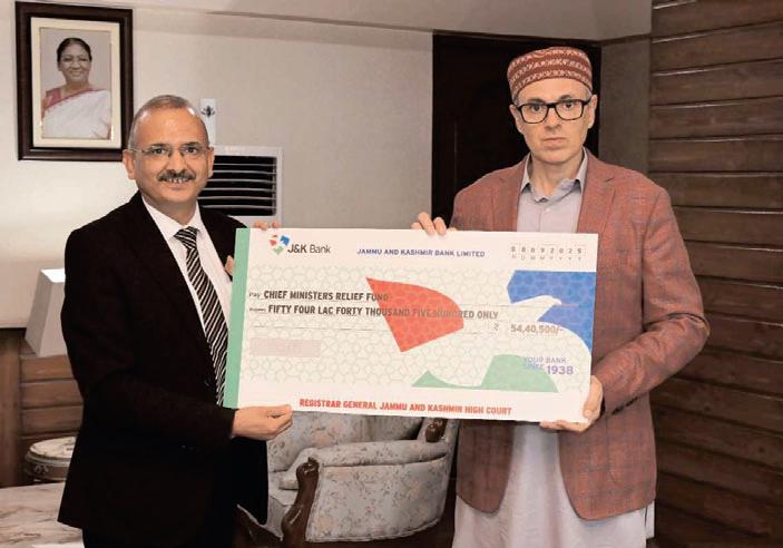 High Court donates Rs. 54,40,500 to CM's Relief Fund