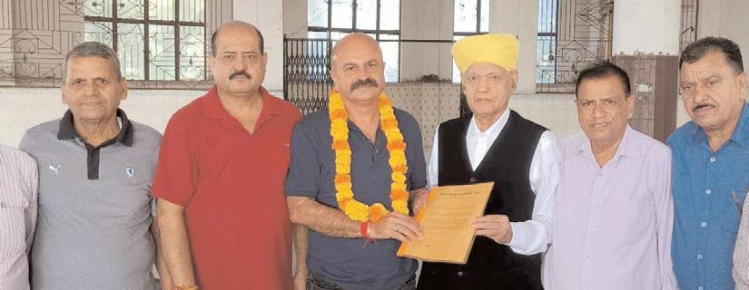 MLA Yudhvir Sethi honoured by Brahman Sabha for contributions towards public welfare