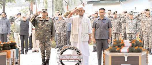 LG Manoj Sinha pays tribute to 2 soldiers who died battling extreme weather during Kokernag Operation