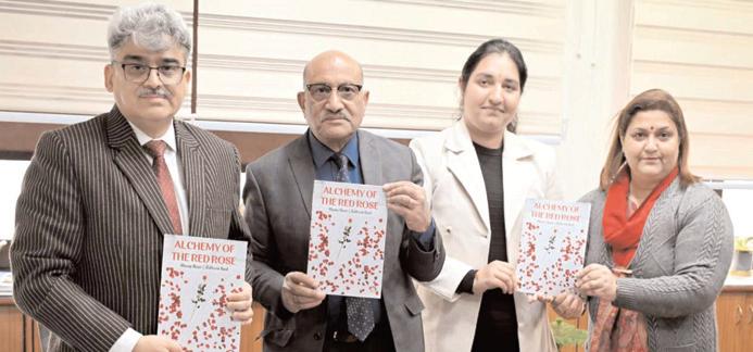 CS releases publications on climate change and floriculture in J&K