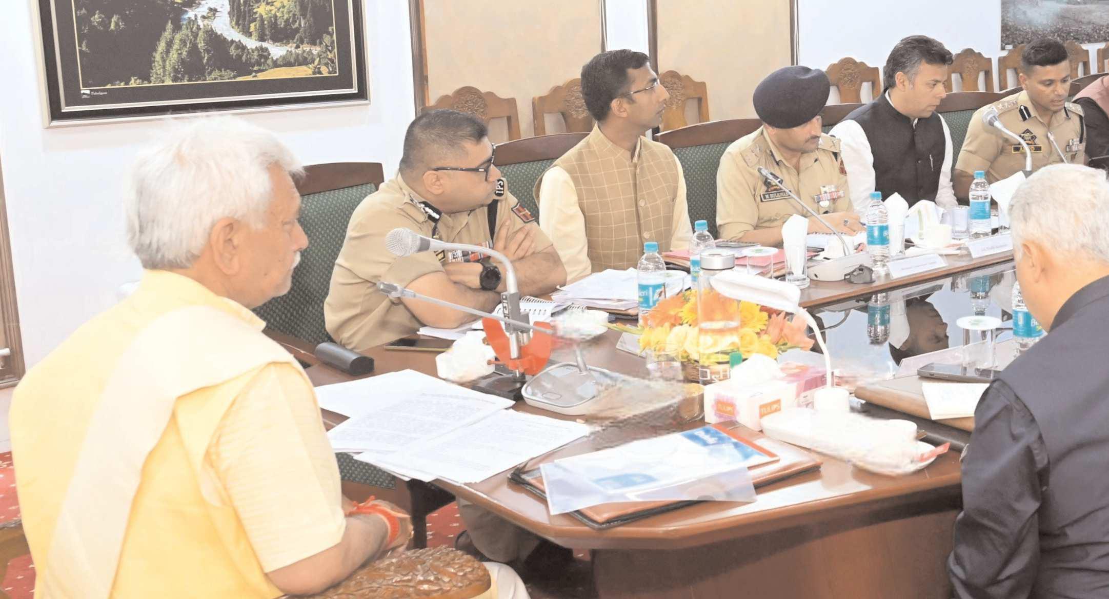 Lieutenant Governor chairs high-level meeting at Pahalgam; reviews preparations for Shri Amarnath Ji Yatra-2026