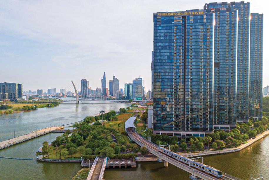 From a southern trading hub to financial megacity