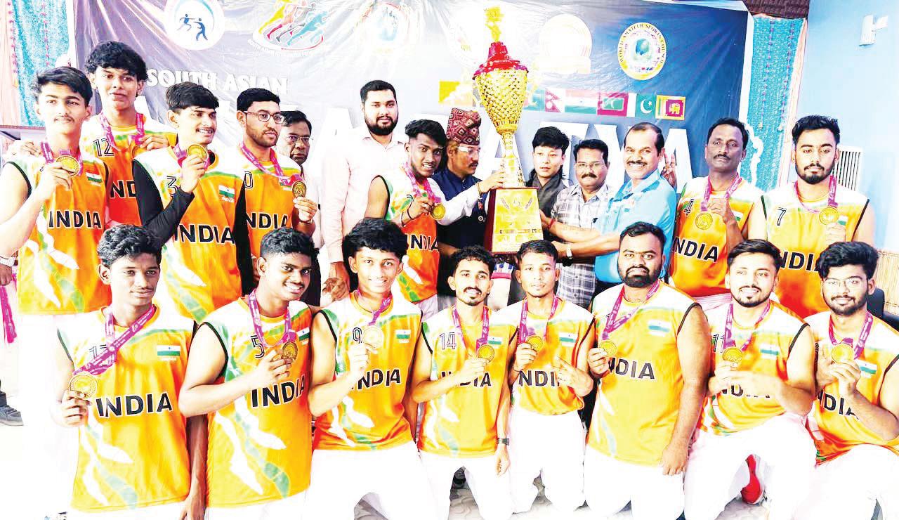 தெற்கு ஆசிய சாம்பியன்ஷிப் போட்டி தங்கம் வென்ற இந்திய ஆண்கள் மற்றும் பெண்கள் அணியினருக்கு வாழ்த்து குவிகிறது