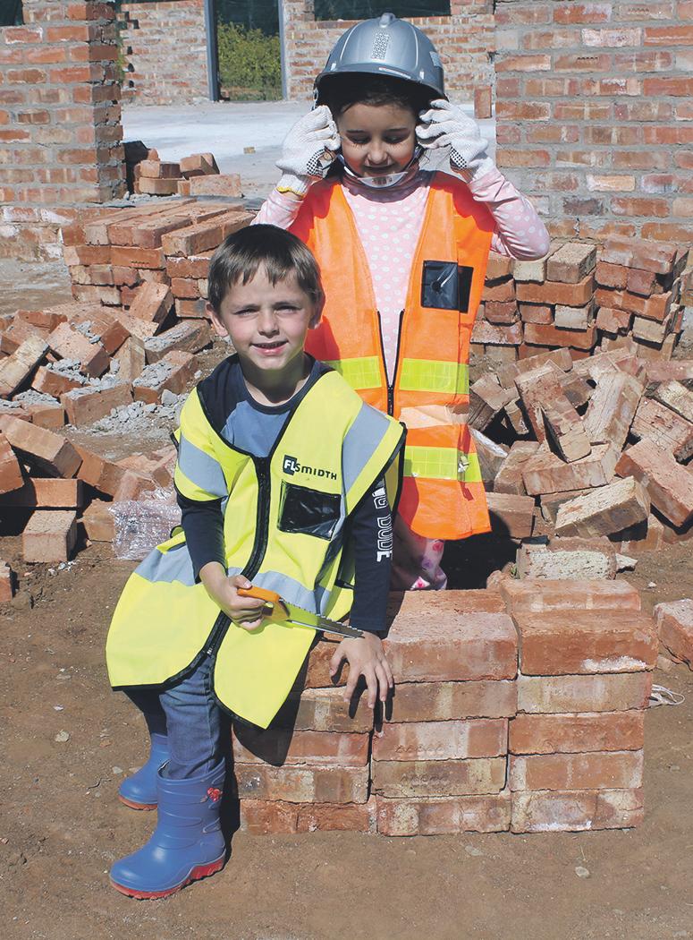Kleuters leer oor bouwerk