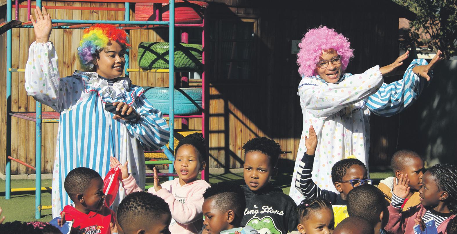 Puppets teach Kraaines learners about safety