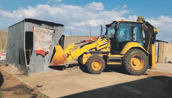 Municipality demolishes illegal housing in Mokopane