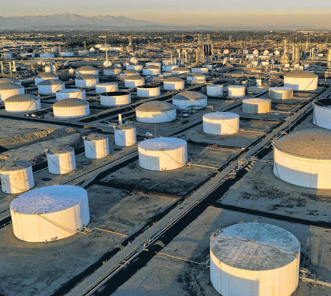 U.S. Crude Oil Stockpiles Fall Less Than Expected