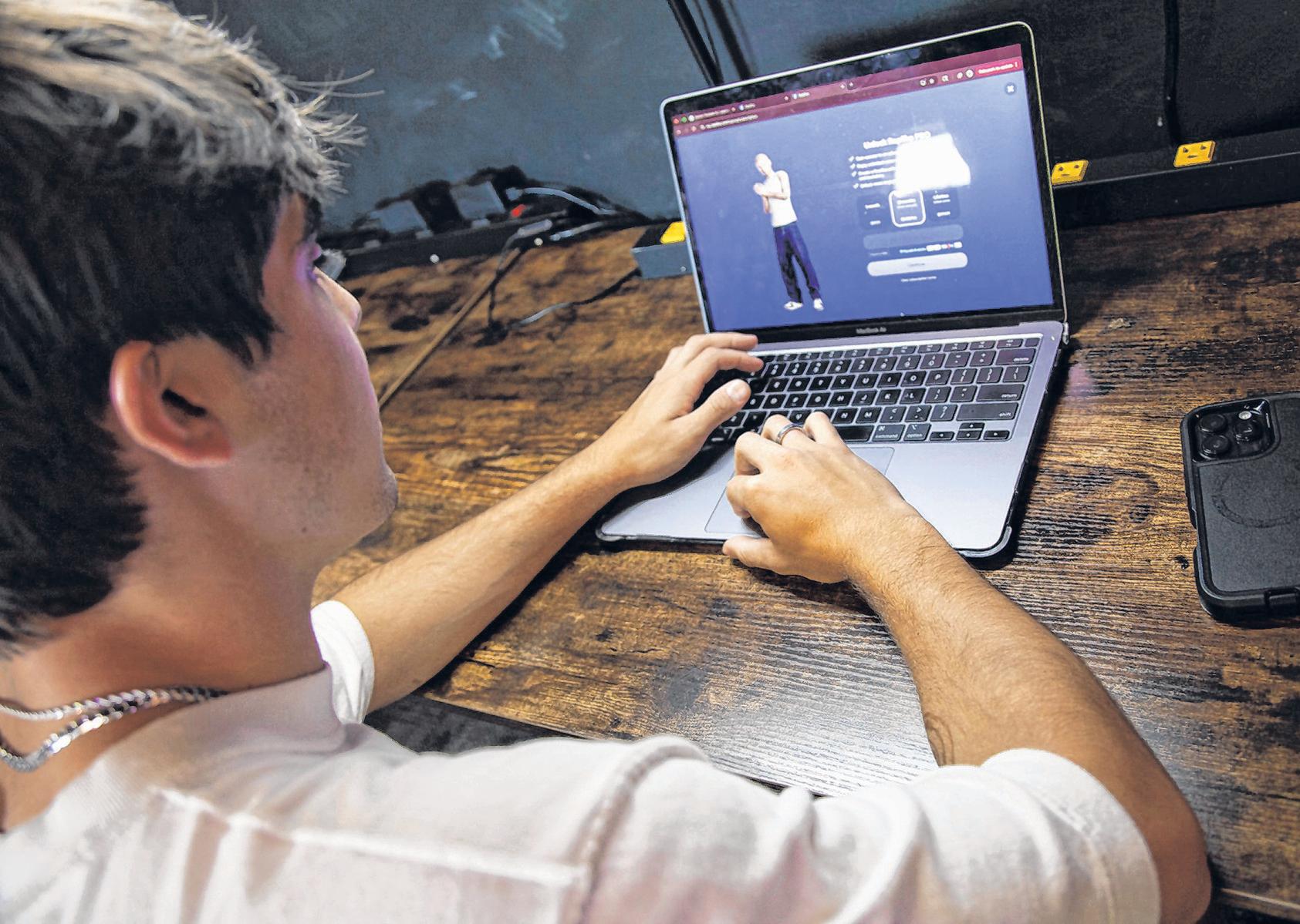 Teens Bid Sad Goodbye To Their Chatbot Friends