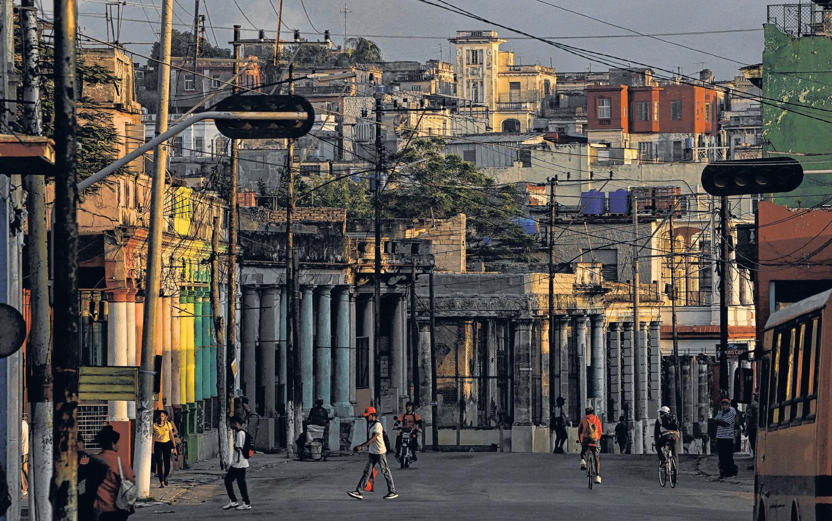 U.S. Oil Blockade of Venezuela Pushes Cuba Toward Collapse