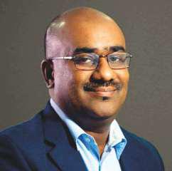 Gold slips even as new Trump tariffs kick in