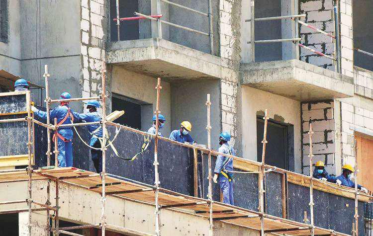 UAE businesses hold back on hiring amid slowing demand